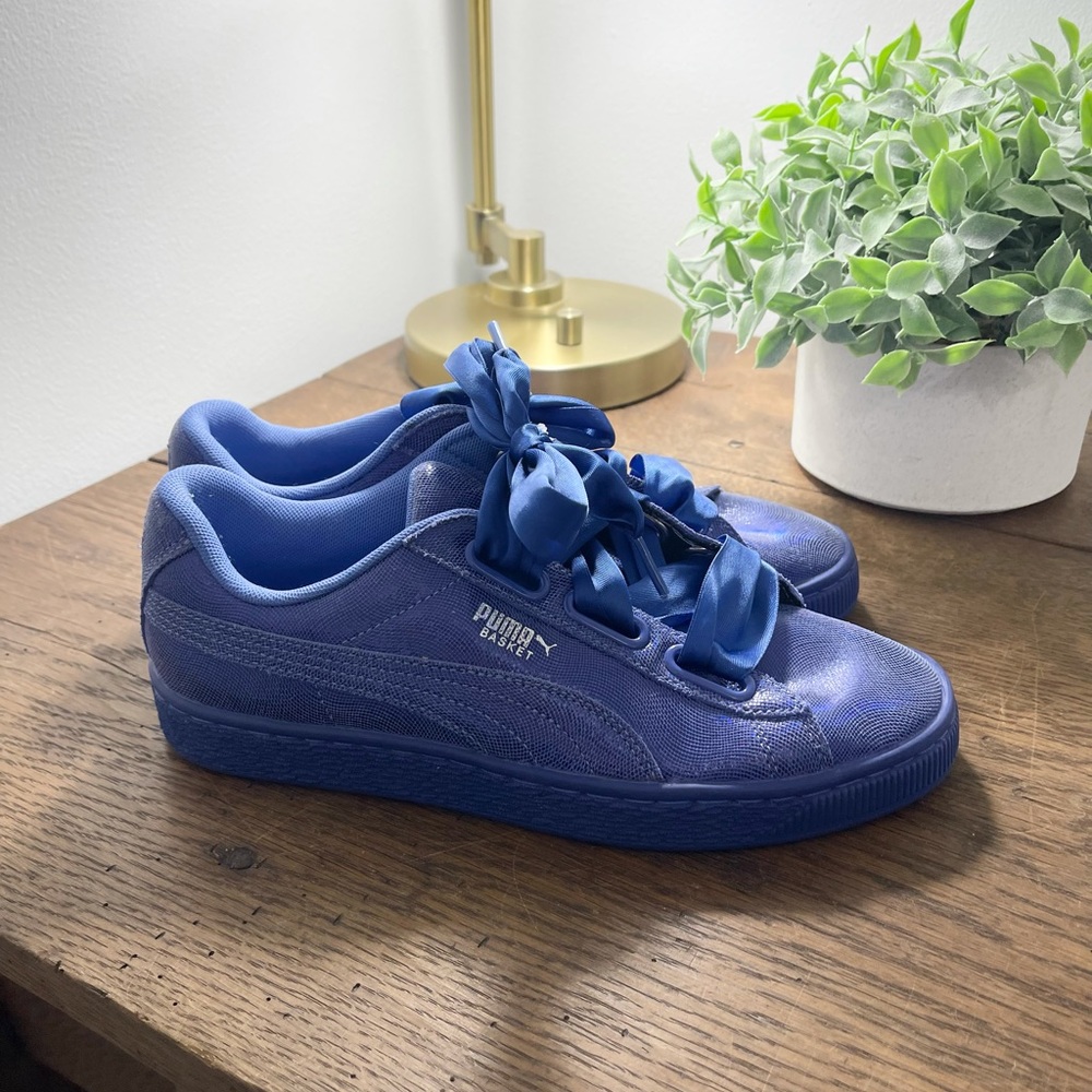 Puma ribbon sneakers
